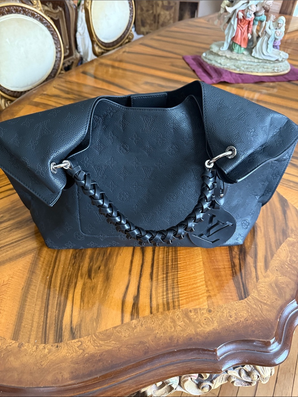 Classic Black Leather Shoulder Bag with silver Hardware - Picture 8 of 11